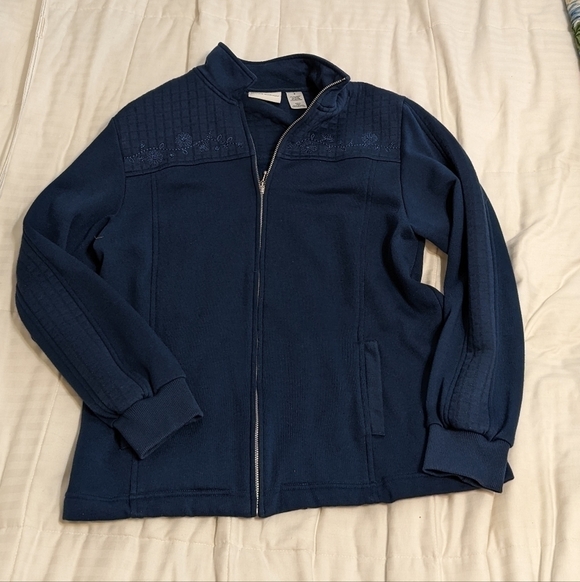 Alfred Dunner Jackets & Blazers - Lightweight zip up sweatshirt size Small